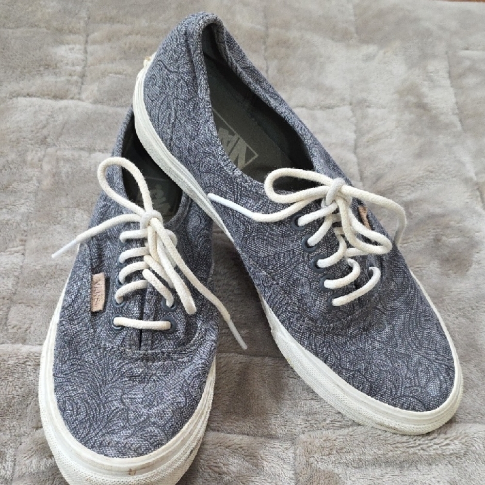 Vans Women's Canvas Sneakers Gray Floral Pattern Laces Casual Comfort Sz 7.5 GUC